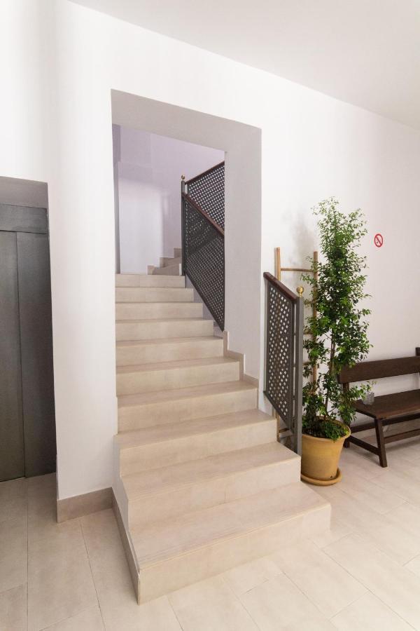 Apartamentos Turisticos Mamelon Херес-де-ла-Фронтера Екстер'єр фото