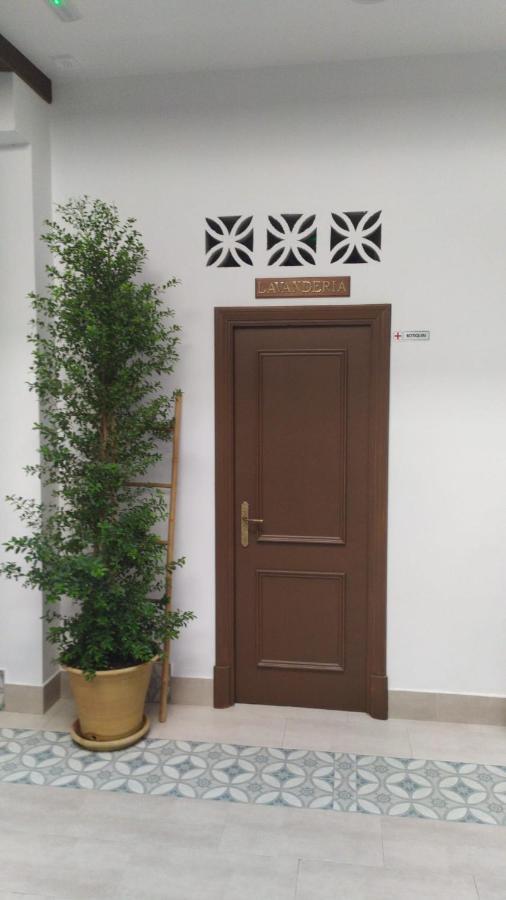 Apartamentos Turisticos Mamelon Херес-де-ла-Фронтера Екстер'єр фото