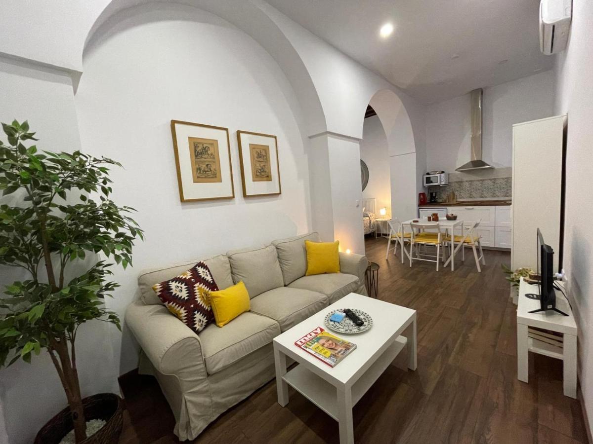 Apartamentos Turisticos Mamelon Херес-де-ла-Фронтера Екстер'єр фото