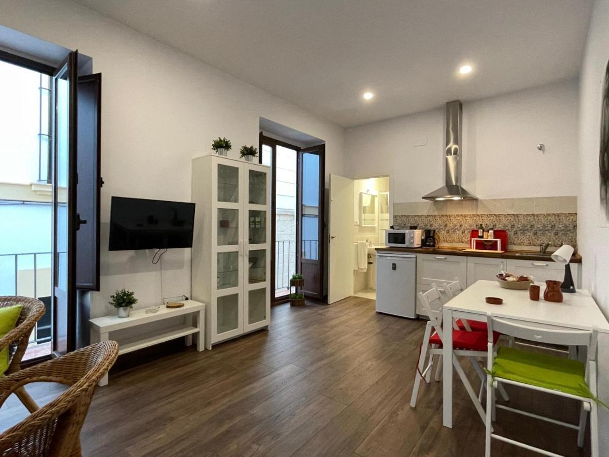 Apartamentos Turisticos Mamelon Херес-де-ла-Фронтера Екстер'єр фото